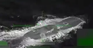 ভেনেজুয়েলার মাদকবাহী সাবমেরিনে যুক্তরাষ্ট্রের হামলা, নিহত ২